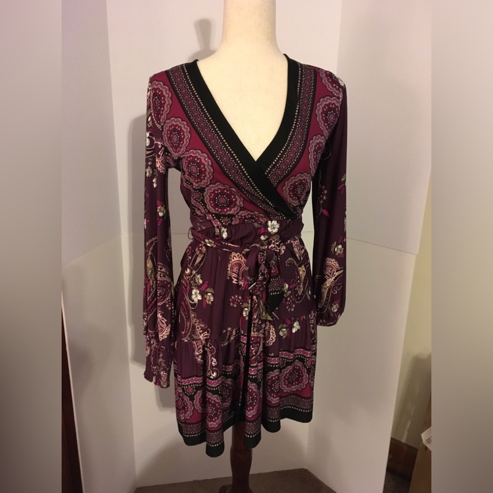 NWOT Venus Women’s Purple Floral Wrap Dress